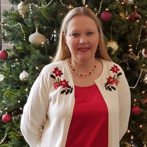 Meet your Posher, Laura